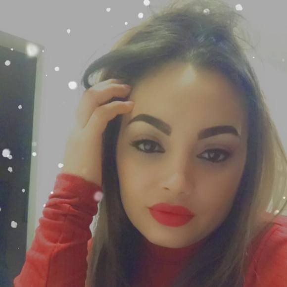 Profile Picture of Fabiola Sandoval (@sandoval1985) on Poshmark