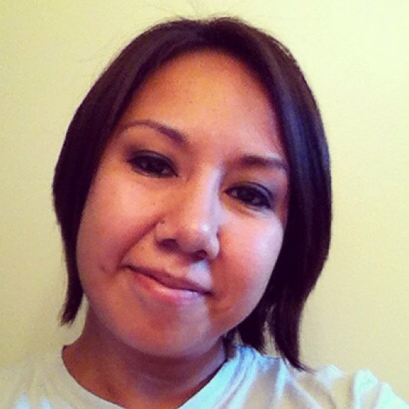 Profile Picture of Camille Walters (@camille84) on Poshmark