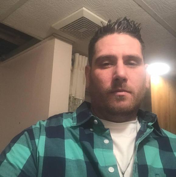 Kevin Woody - Poshmark Profile Picture of Kevin Woody (@kevinwoody1983) on Poshmark