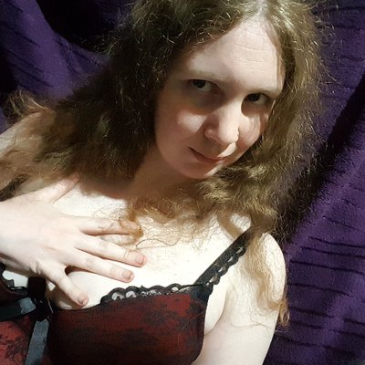 Profile Picture of  💍 💕Mistress Lilly Gray 💋 👑 (@MissLillyGray) on Twitter