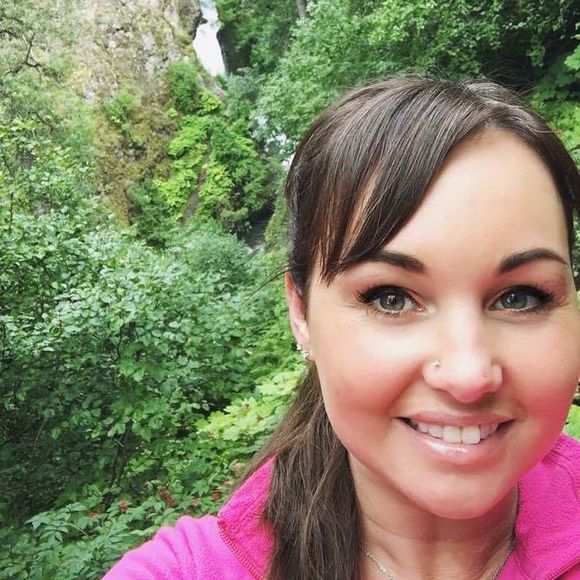 Profile Picture of Erica Slatten (@eslatten) on Poshmark