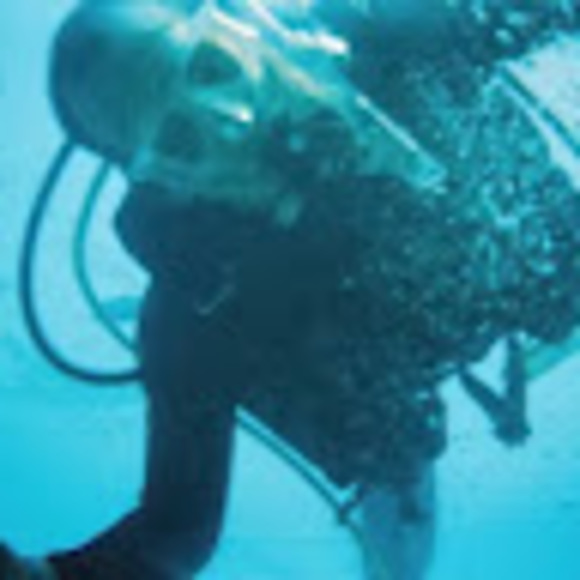 Gregg Bissot - Poshmark Profile Picture of Gregg Bissot (@bamabiss) on Poshmark