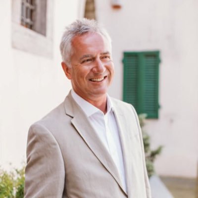 Profile Picture of Andrew Pearce (@JLL_AndrewP) on Twitter