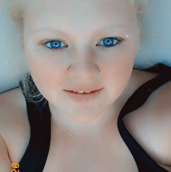 Profile Picture of Danielle Moussette (@d_moussette) on Poshmark