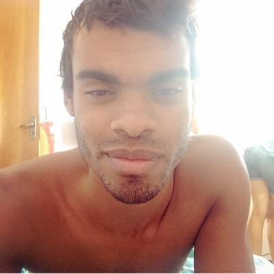 Profile Picture of Tom Alves (@TonnAlvess) on Twitter