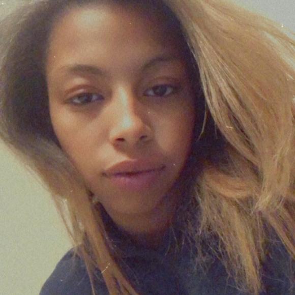 Shalom Werkheiser - Poshmark Profile Picture of Shalom Werkheiser (@shalommescudi) on Poshmark