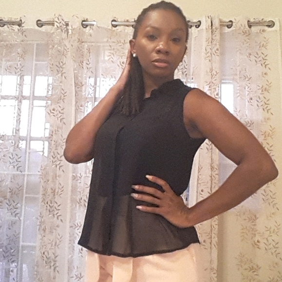 Profile Picture of Amara Pilgrim-markland (@sunkissedamara) on Poshmark