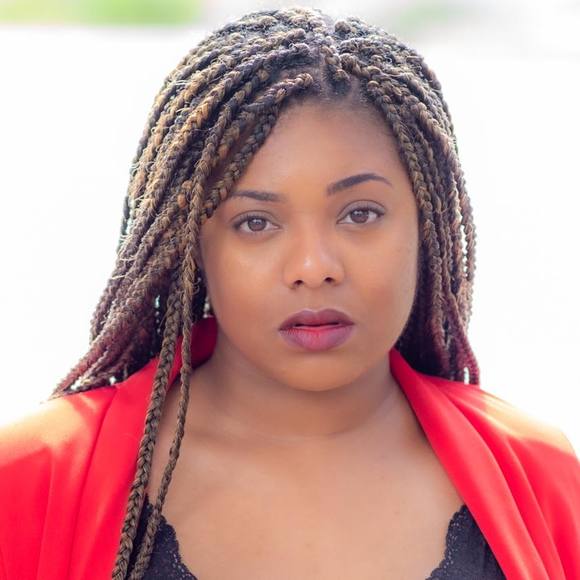 Profile Picture of Nadejeh Minerva (@nadejehminerva) on Poshmark