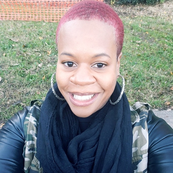 Profile Picture of Brandy Vaughn (@msbrandy78) on Poshmark