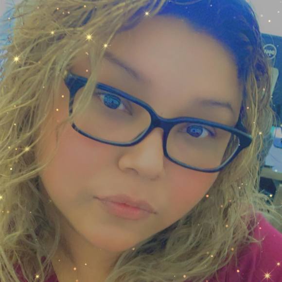 Profile Picture of Marcella Coronado (@mrcoronado80) on Poshmark