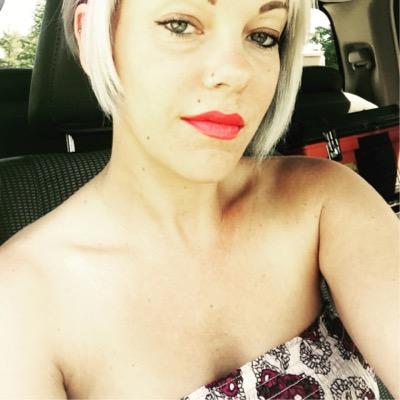 Profile Picture of Jennifer Knapp (@9jenlove) on Twitter