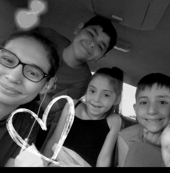 Profile Picture of Joel n roxy Padilla (@roxyjoel) on Poshmark