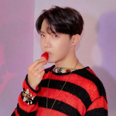 Profile Picture of Kimchi_Bee (@Kim_THBee) on Twitter