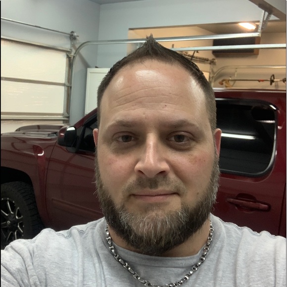 Profile Picture of Phil Roedel (@proedel) on Poshmark