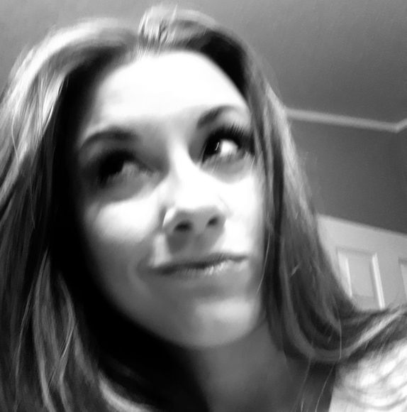 Profile Picture of Kristina Sharpe (@kriskass5150) on Poshmark