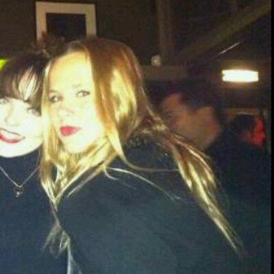Profile Picture of Phoebe Grant (@phoebeg123) on Twitter