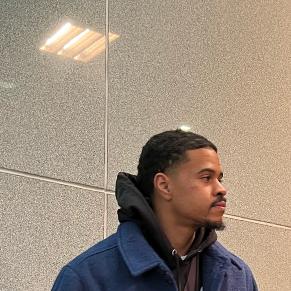 Nathan Viechweg - Poshmark Profile Picture of Nathan Viechweg (@nategivva) on Poshmark