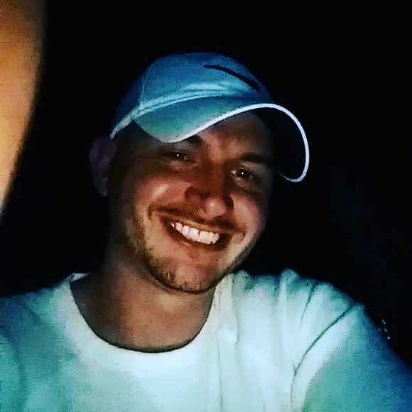 Profile Picture of Justin aaron Burnette (@jaburnette2918) on Poshmark