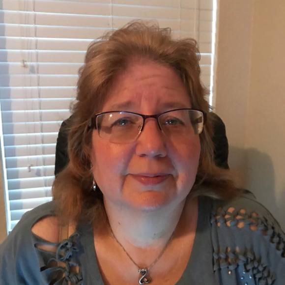 Profile Picture of Sherrycom Martin (@olderthan13) on Poshmark
