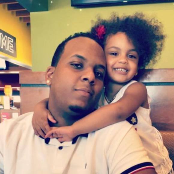 Profile Picture of Jonathan Mota (@jonathanmota) on Poshmark