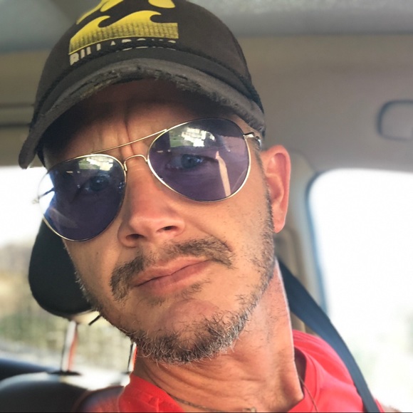 Chris Mcnamara - Poshmark Profile Picture of Chris Mcnamara (@chrismcnamara) on Poshmark