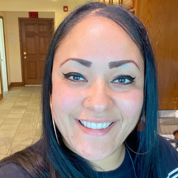 Profile Picture of Juana Lara (@marjuana561) on Poshmark