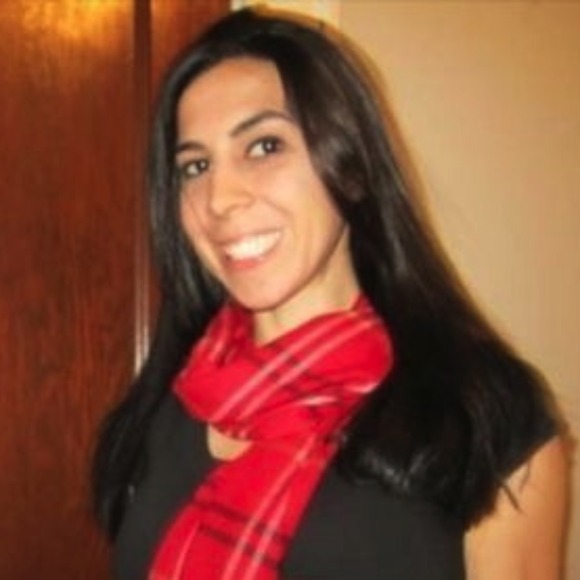 Profile Picture of Nicole Dunich (@ncca909) on Poshmark