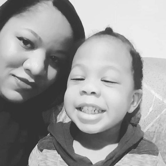 Catrina Lonesome - Poshmark Profile Picture of Catrina Lonesome (@co244co2000) on Poshmark