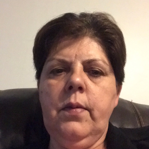 Profile Picture of Hazema Sakanovic (@hazemasakanovic) on Poshmark