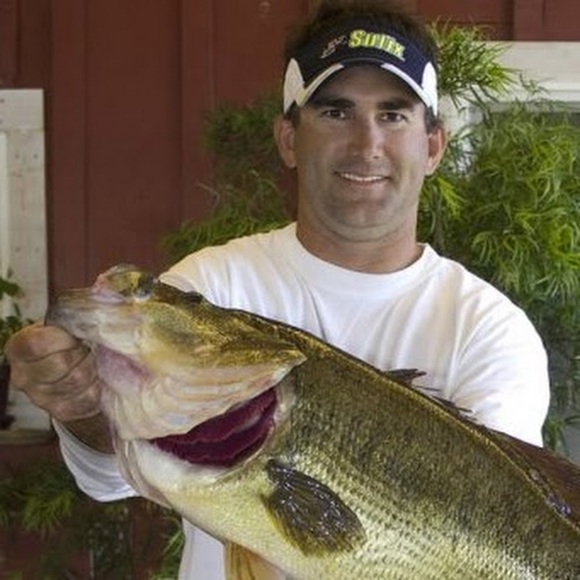 Profile Picture of Tom Leogrande (@tomleogrande) on Poshmark