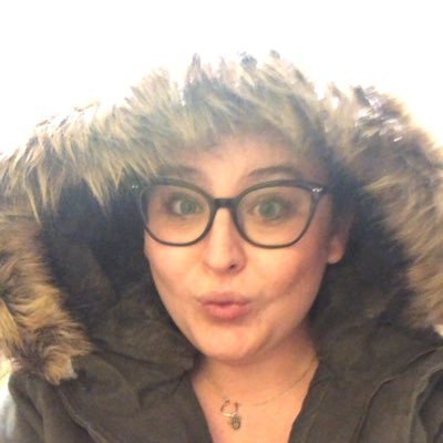 Profile Picture of Savannah Burr (@savloona) on Twitter