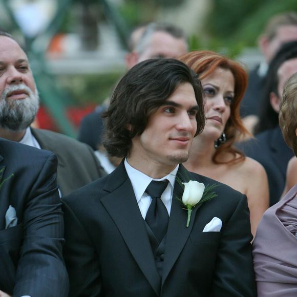 Profile Picture of Jonathan Otero (@jonnyoh719) on Poshmark