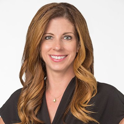 Profile Picture of Zia K. Lowe (@ZiaKLowe) on Twitter