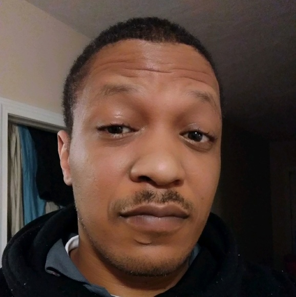 Profile Picture of Sky Bennett (@bennett203) on Poshmark