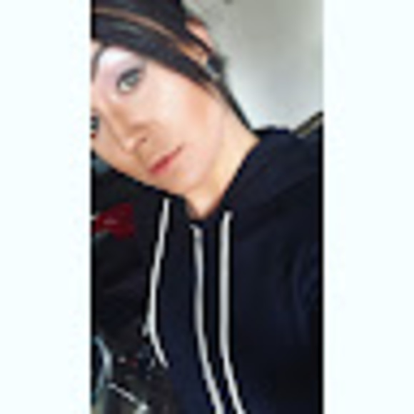Profile Picture of Anastasia Zitkovich (@azitkovich) on Poshmark
