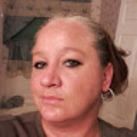 Profile Picture of Sherry Maples (@peachjo122) on Poshmark