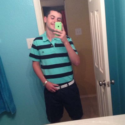 Profile Picture of Zach Willard (@Willard2z) on Twitter