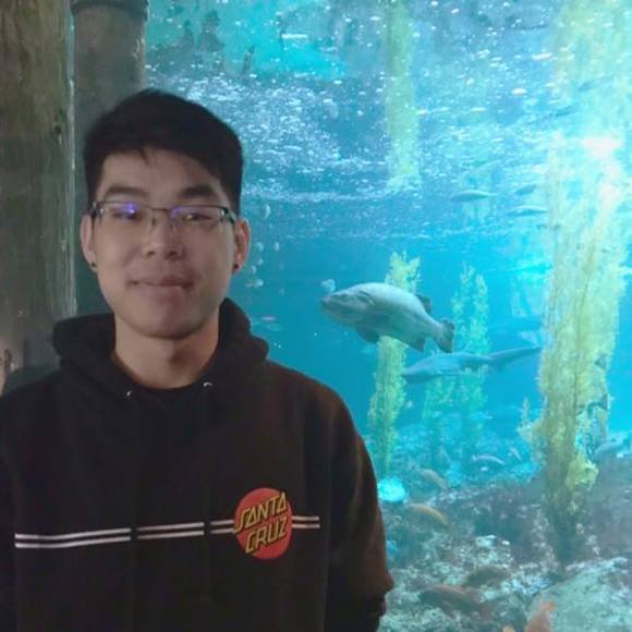 Profile Picture of Adam Kwong (@adamkwong) on Poshmark