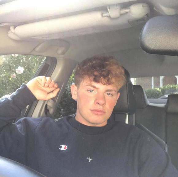 Profile Picture of Levi Roberts (@leviroberts55) on Poshmark