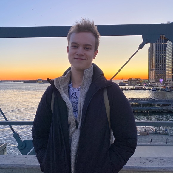Profile Picture of Michael j. Hoey (@mh12387771) on Poshmark