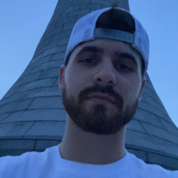 Profile Picture of Joseph Delisle (@jdelisle605) on Poshmark