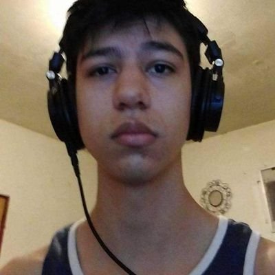 Profile Picture of Paul Apodaca (@PitchBlaqSpectr) on Twitter