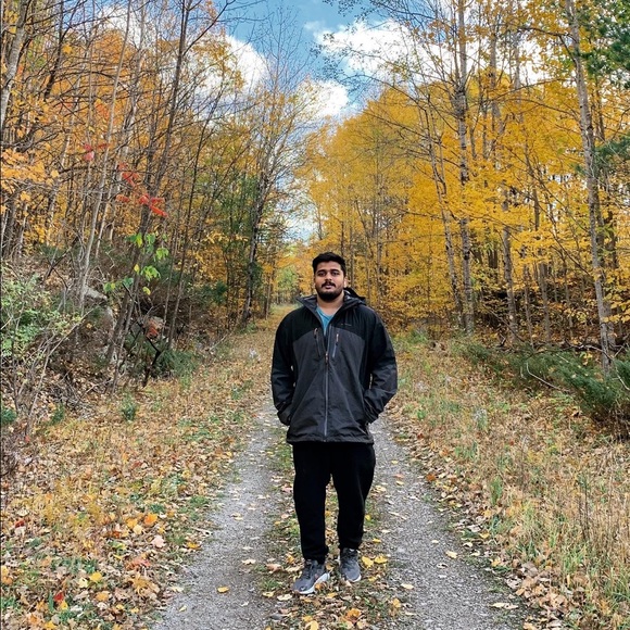 Profile Picture of Vickram Pitke (@vickrampitke) on Poshmark