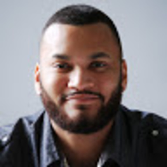 Profile Picture of M. Mitchell (@mmitchellpro) on Poshmark