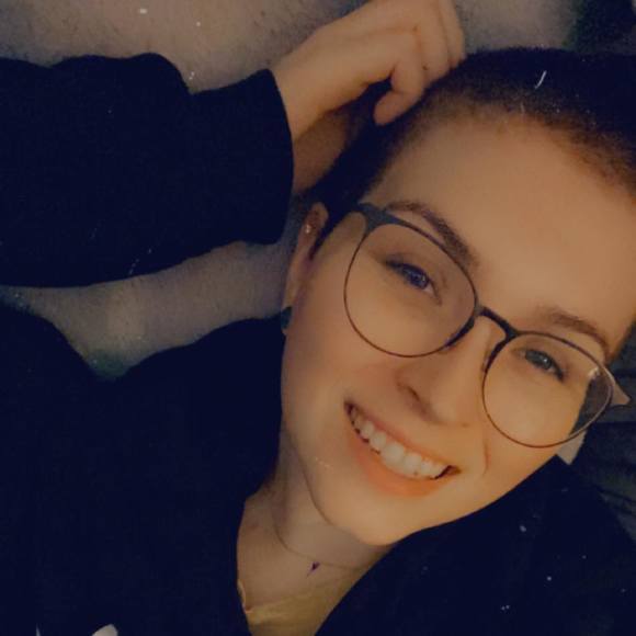 Amanda Rudolph - Poshmark Profile Picture of Amanda Rudolph (@inmortis) on Poshmark