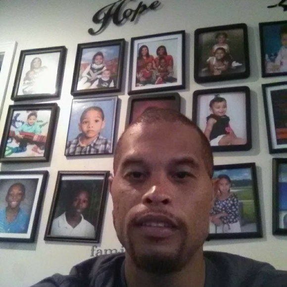 Profile Picture of Curtis Hayes (@captincurt) on Poshmark