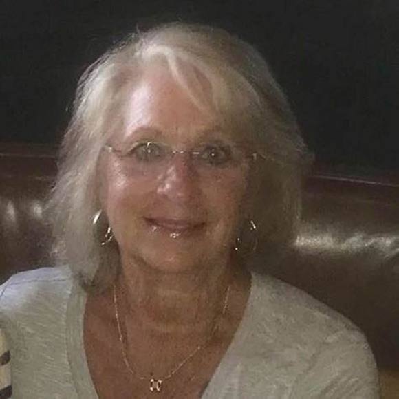 Profile Picture of Carol Lorditch (@sonataaffair) on Poshmark