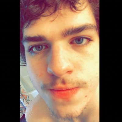 Profile Picture of Chris Erwin (@chriserwin01) on Twitter
