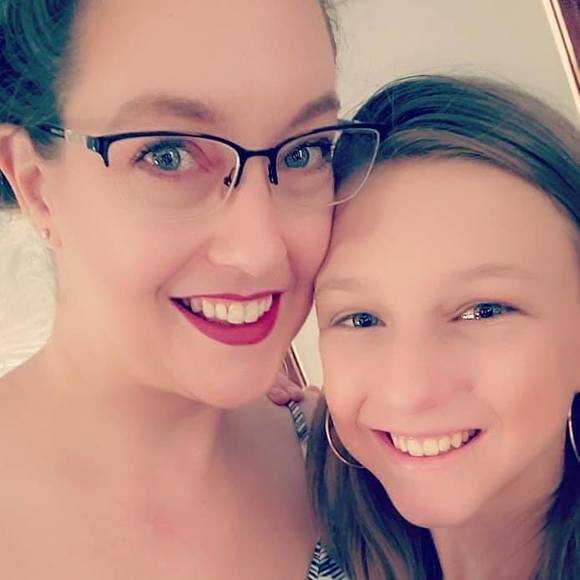 Profile Picture of Caitlin Davis (@cait1022) on Poshmark
