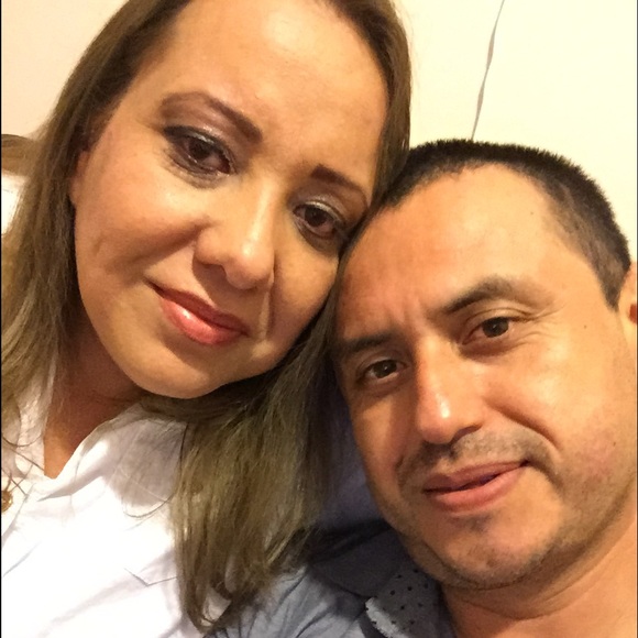 Profile Picture of Rosa Ulloa (@ulsiroma) on Poshmark